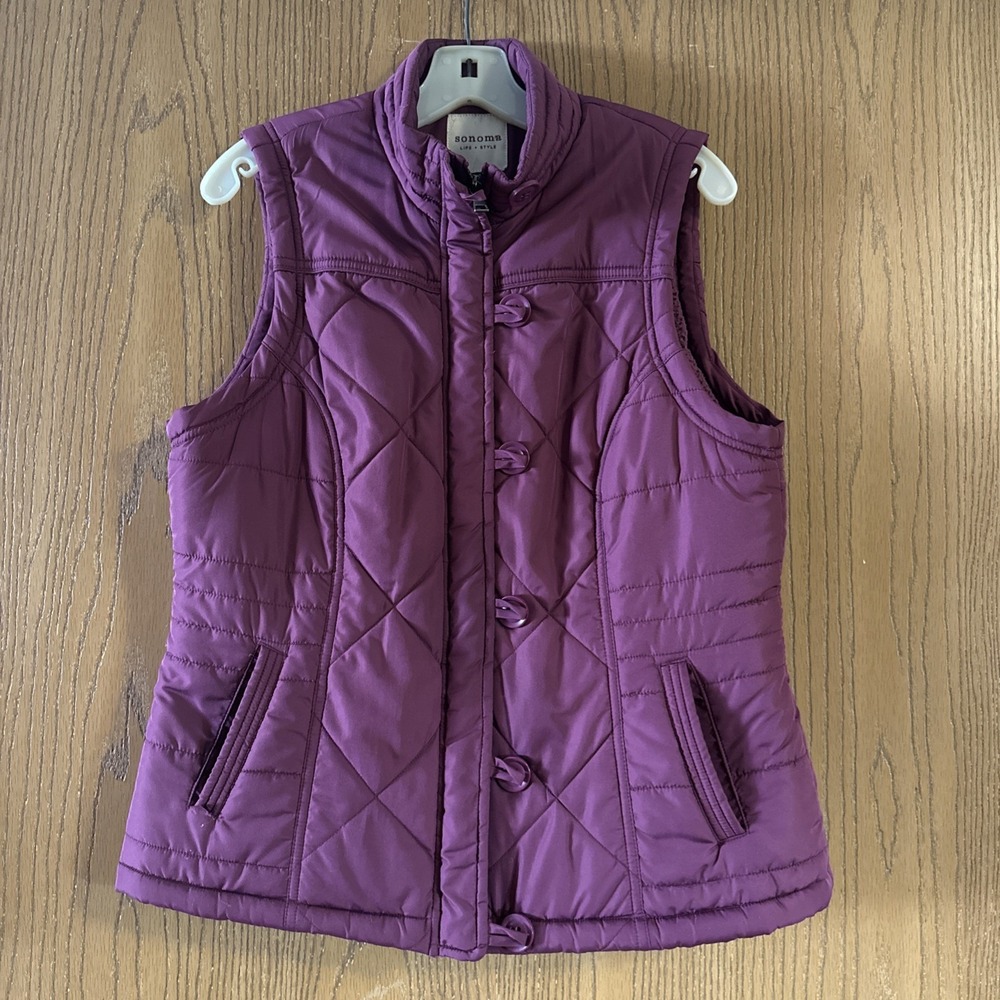 Sonoma Women Vest Maroon Size M Zipper Buttons